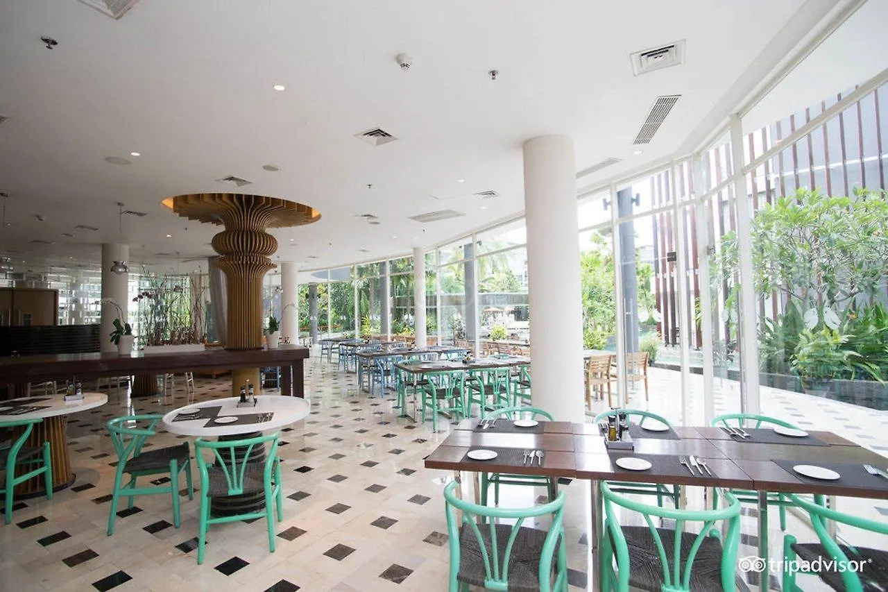 Le Meridien Bali Jimbaran Resort